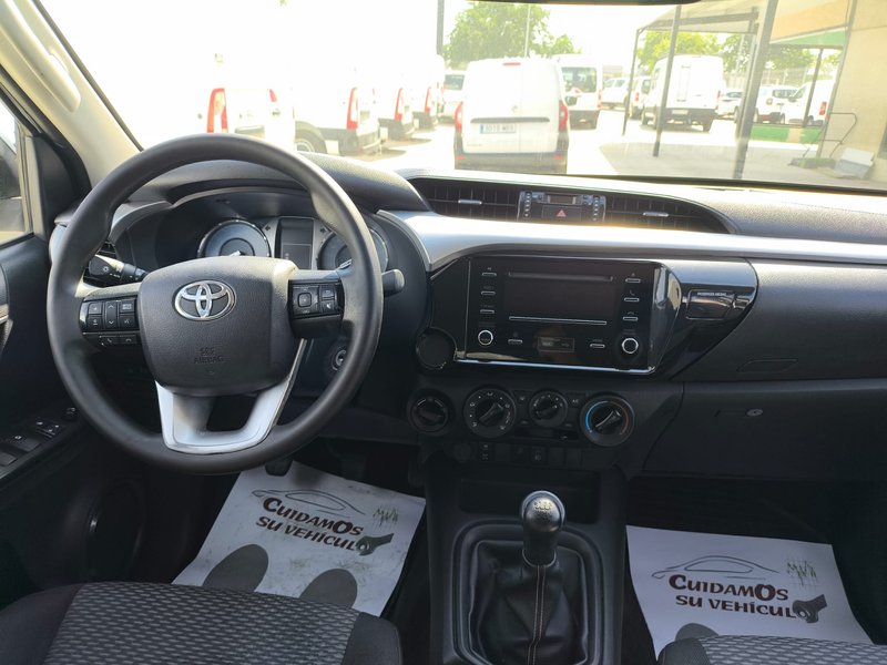 Toyota Hilux 2021, foto 11