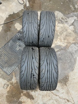 Llantas PSA Chapa Aluminio + 4 Semislicks