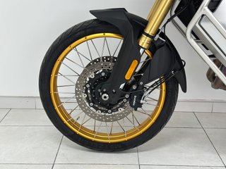 VOGE 900 DSX