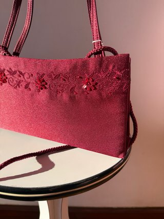 Bolso de fiesta burdeos