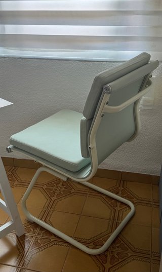 Silla Sklum verde agua