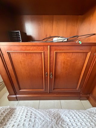 Mueble de salón de madera