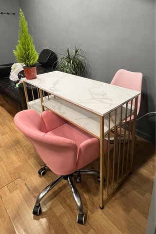 Mesa y 2 Sillas Rosa