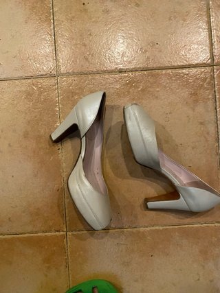 Zapatos de fiesta plateados