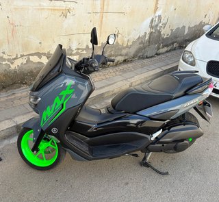 Yamaha NMAX 125 Negra/Gris