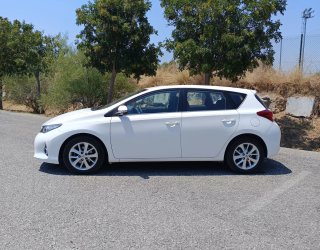 Toyota Auris 2015