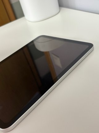 iPad 10ª Gen 256GB Plata + Funda Otterbox Negra
