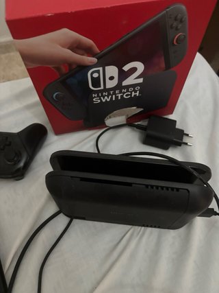 Nintendo Switch Negra/Roja Casi Nueva