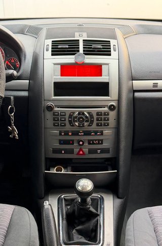 PEUGEOT 407 SR CONFORT 1.8i 115CV MANUAL 4PT 5PZ