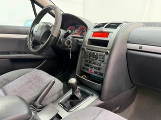 PEUGEOT 407 SR CONFORT 1.8i 115CV MANUAL 4PT 5PZ