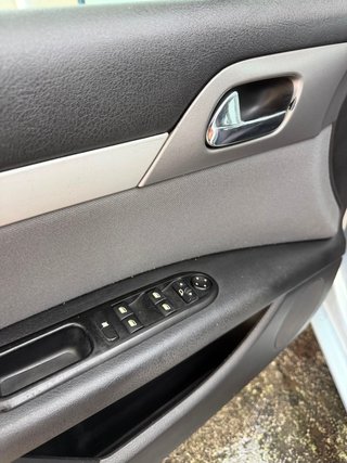PEUGEOT 407 SR CONFORT 1.8i 115CV MANUAL 4PT 5PZ