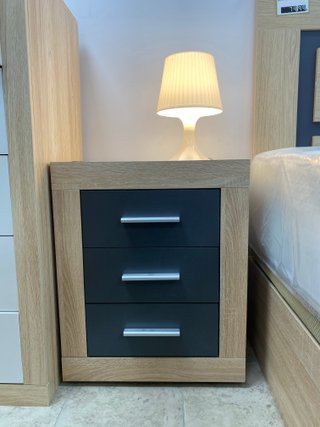 Conjunto cabecero y mesitas madera