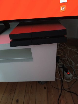 PS4 500GB + Mando Negro