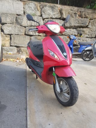 Moto Scooter C 50 Roja