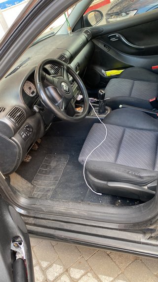 SEAT Leon 2004