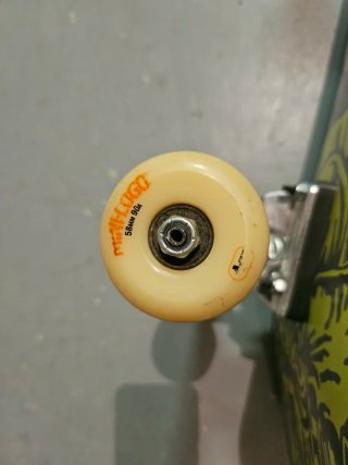 Skateboard monopatín