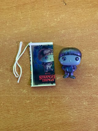 Kinder Joy Stranger Things Figuras