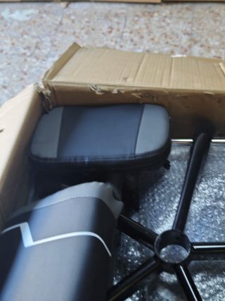 Silla Gaming Ergonómica con Reposapiés, Requinable