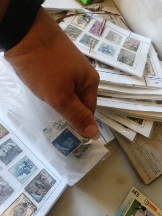 Sobre con 50 sellos diferentes España