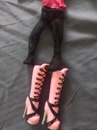 Ropa y Botas Monster High