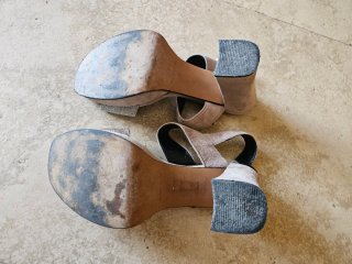 Sandalias plataforma malla beige y plata