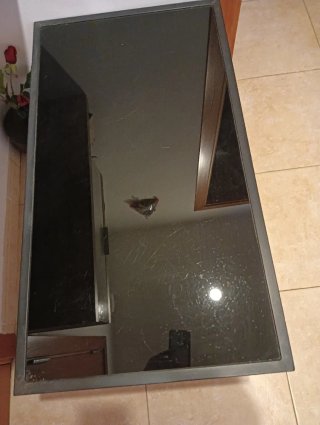 Tavolo da giardino in vetro e metallo Oggi 8 €