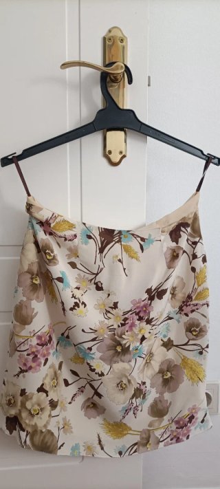 Falda Victorio & Lucchino floral