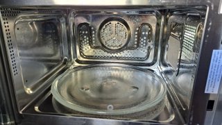 Microondas Grunkel 1000W. Funciones de Air Frier