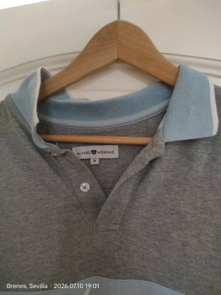 Polo Álvaro Moreno gris