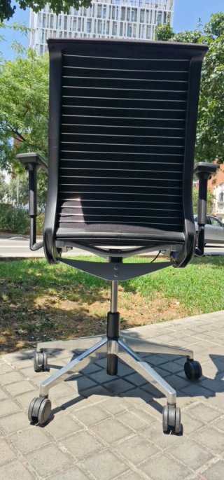 Silla Oficina Ergonómica Steelcase Think Negra