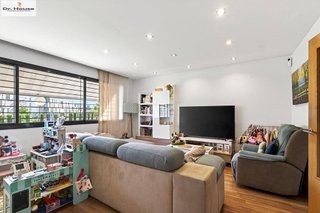 Dúplex en venta en Puerto de la Torre - Atabal en Málaga