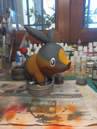 Figura Pokémon Tepig pintada a mano