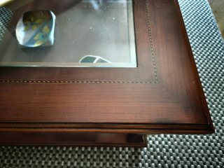 Mesa de centro de madera y cristal