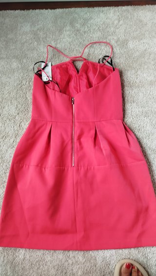 Vestido titantes color Coral, Marca Morgan T-M