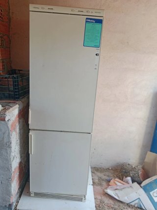 Nevera blanca en buen estado