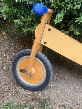 Bicicleta de madera para niños