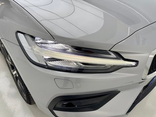 Volvo V60 2023