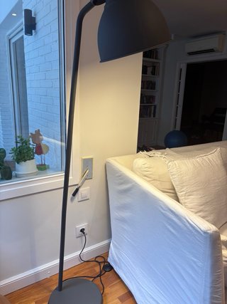 Lámpara de Pie IKEA HEKTAR Gris