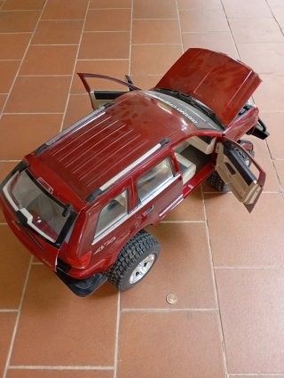 Maqueta Jeep Grand Cherokee para coleccionar