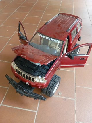 Maqueta Jeep Grand Cherokee para coleccionar