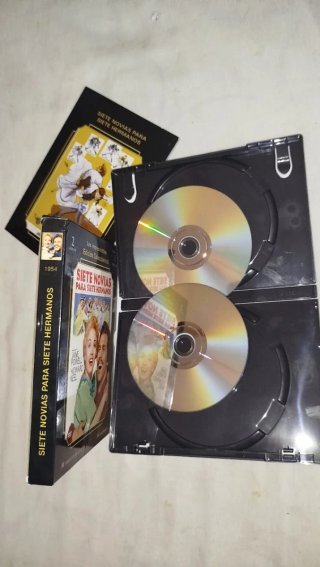 [ED. ESPECIAL] 7 Novias para 7 Hermanos 2DVD+libro