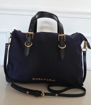 Bolso Bimba y Lola azul marino sin estrenar