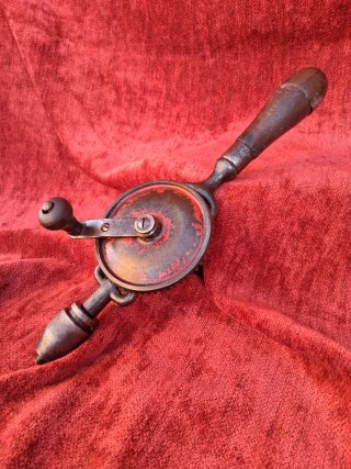 Antiguo Taladro Manual Berbiqui