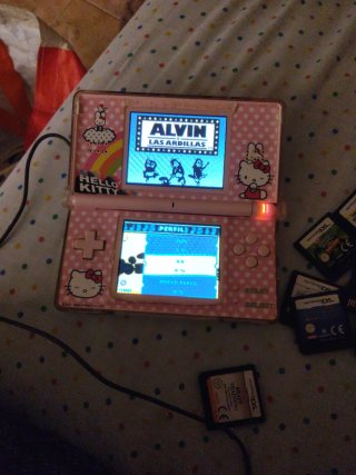 Nintendo DS Lite Rosa + 11 Juegos