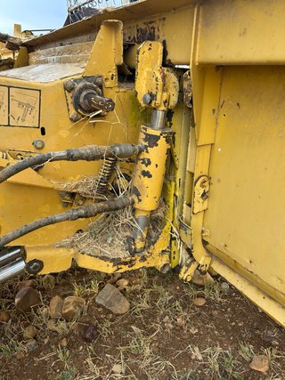 Cosechadora New Holland TX34 Mando video