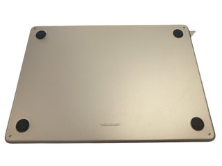 MacBook Air M3 2024