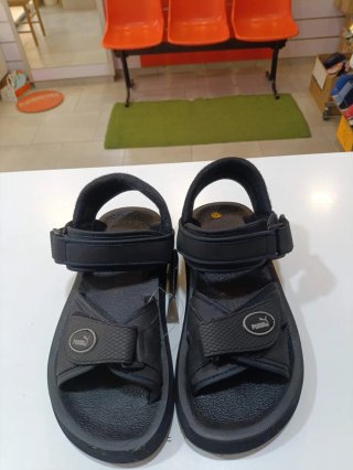 !! LIQUIDACIÓN!! Sandalias Puma Negras