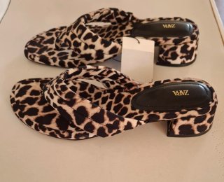 Sandalias ZARA Animal Print