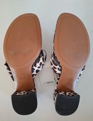 Sandalias ZARA Animal Print