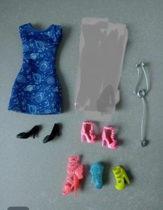 Abbigliamento/accessori per: Barbie, Monster High, Bratz